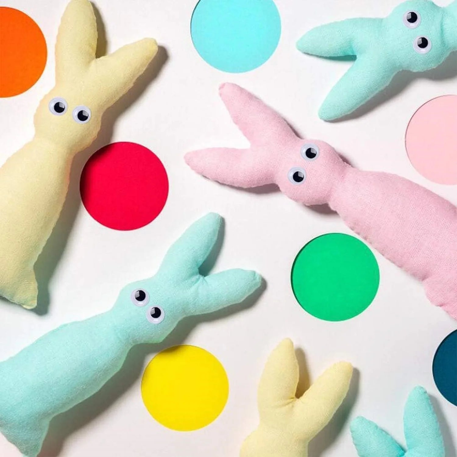 ojos locos diferentes tamaños